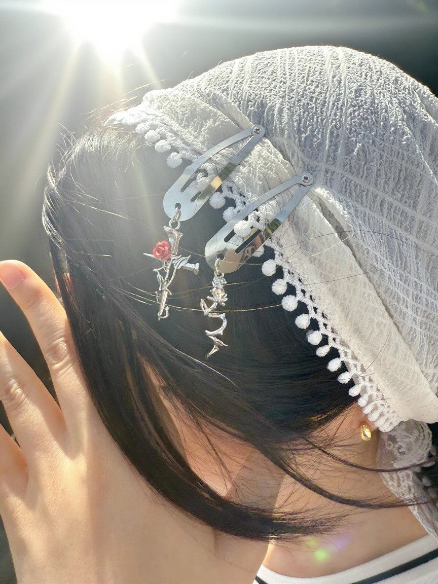 Gothic Rose & Cross Metal Hair Clip Set – Vintage Flower Hair Accessories for Women, Trendy Punk Style Barrettes