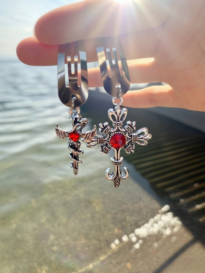 Gothic Red Gem Cross & Angel Wings Metal Hair Clip Set – Vintage Punk Hair Accessories for Women