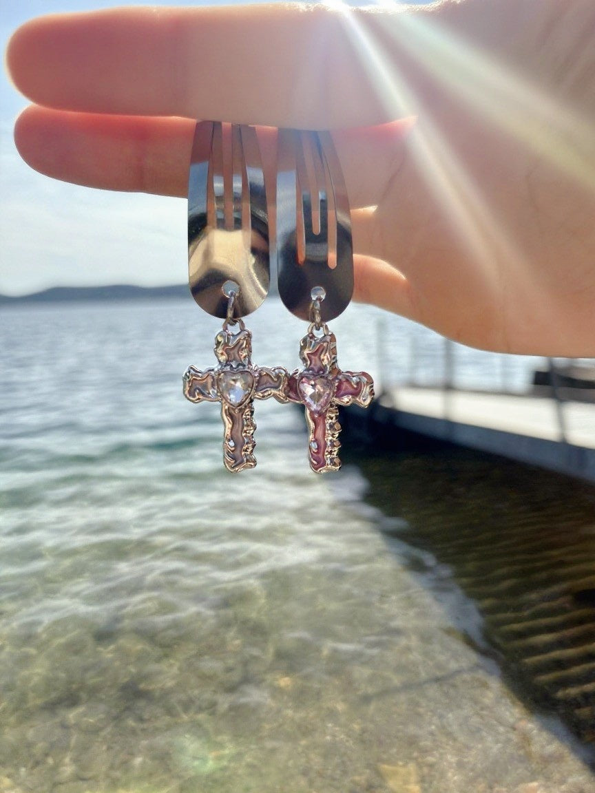 Trendy Cross Metal Hair Clip Set – Pink & White Hair Accessories for Women | Everyday Fashion Barrettes