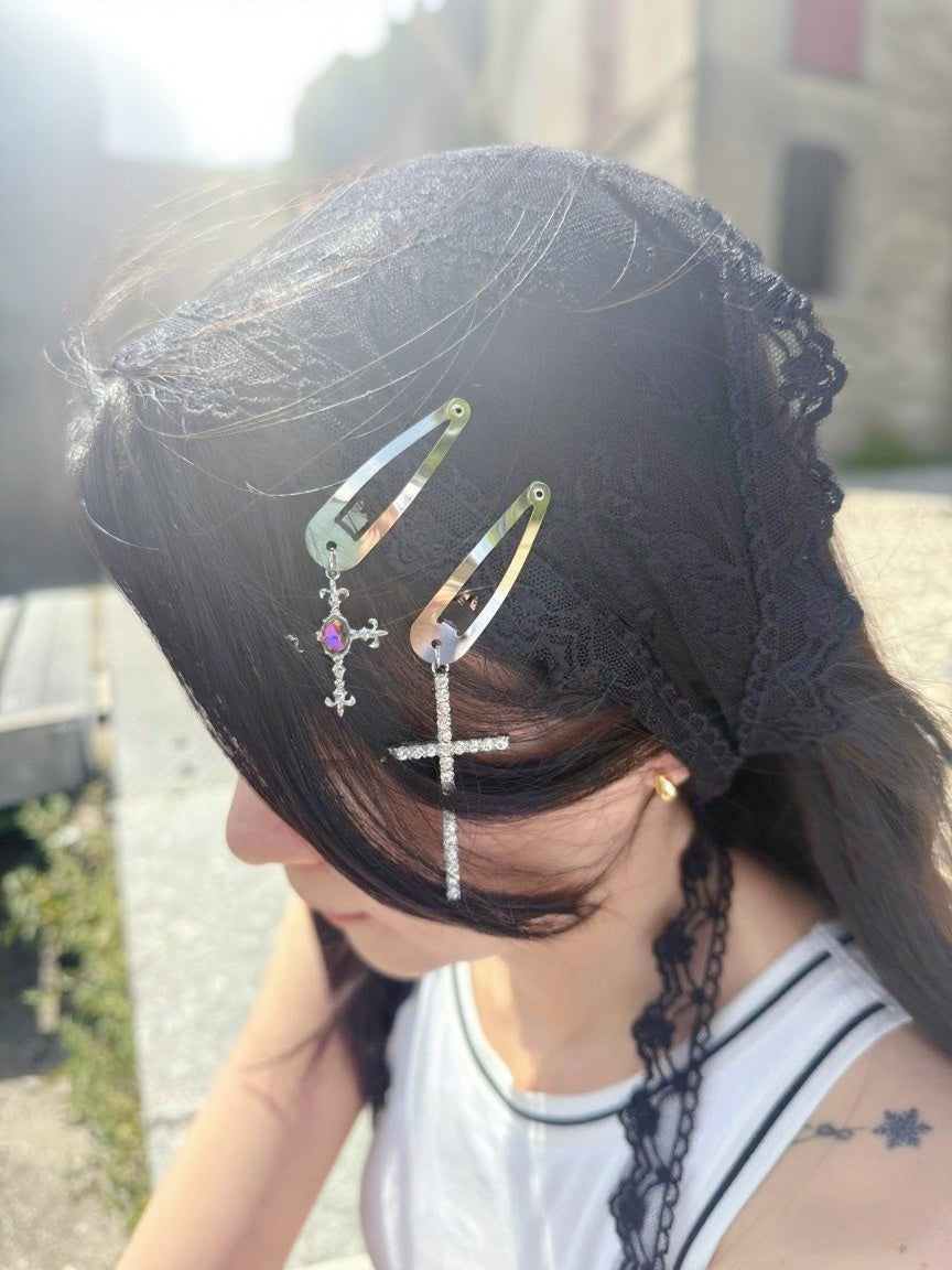 Vintage Gothic Cross Metal Hair Clip Set – Retro Hair Accessories for Women, Festival & Costume Style