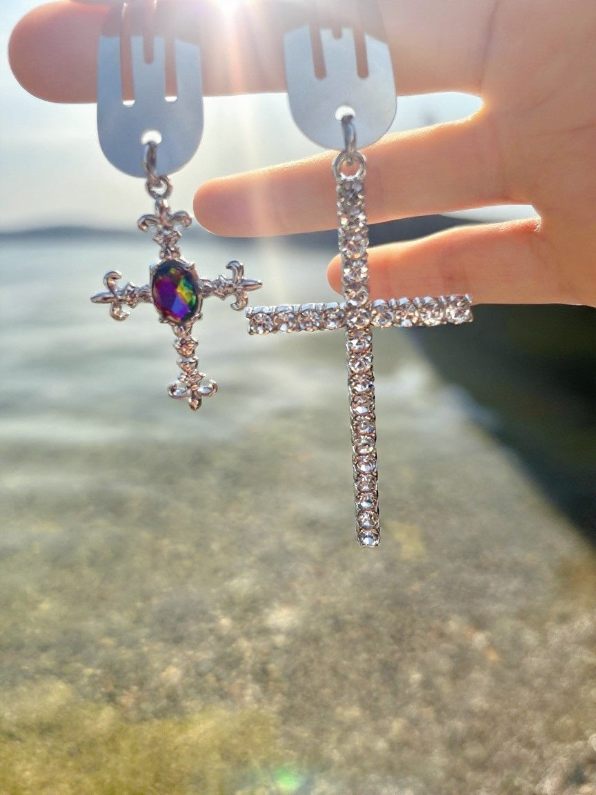 Vintage Gothic Cross Metal Hair Clip Set – Retro Hair Accessories for Women, Festival & Costume Style