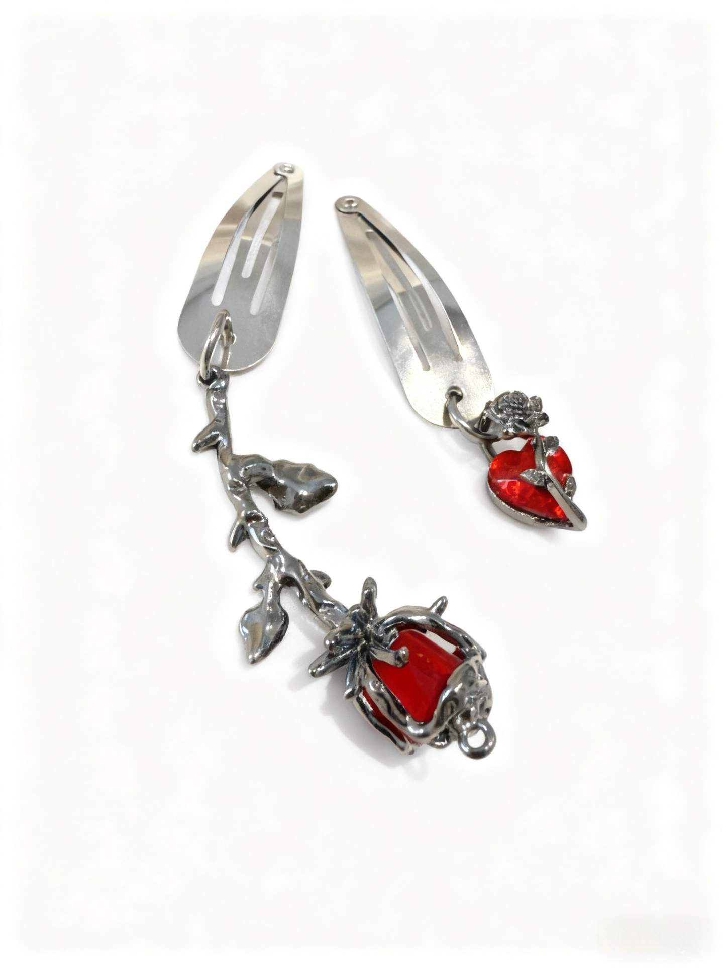 Gothic Red Rose & Heart Metal Hair Clip Set – Vintage Punk Hair Accessories for Women