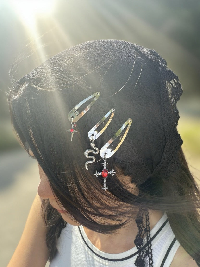 Gothic Metal Hair Clip Set – Vintage Cross, Snake & Star Hair Accessories for Women